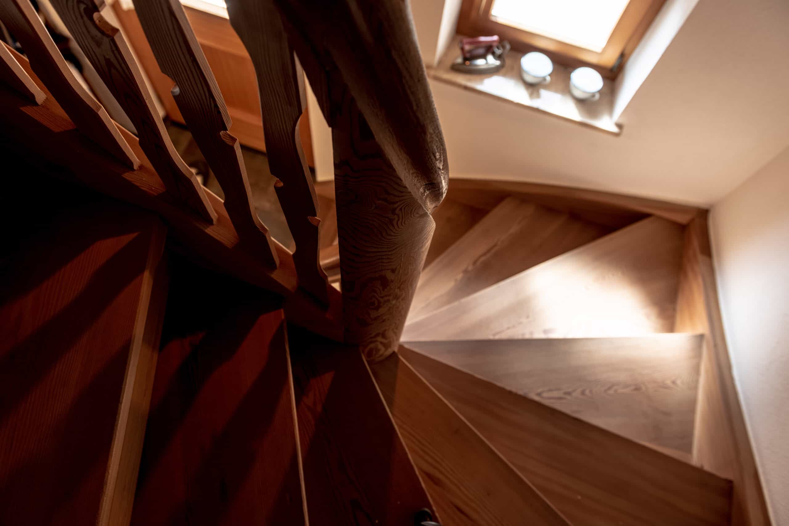 Flur & Treppe - Gang Upstairs